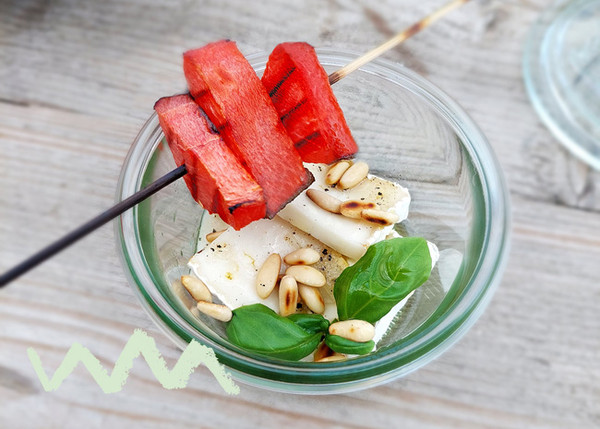 Gegrillte Wassermelonenspieße mit Ziegen-Käse